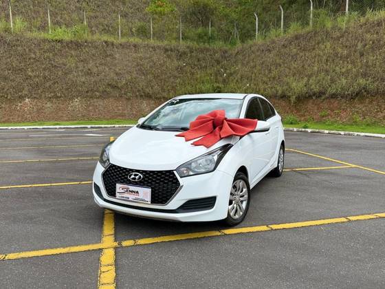 HYUNDAI HB20S 1.6 COMFORT PLUS 16V FLEX 4P AUTOMÁTICO